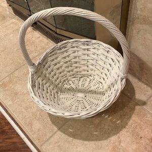 Potter barn- small Easter basket in white